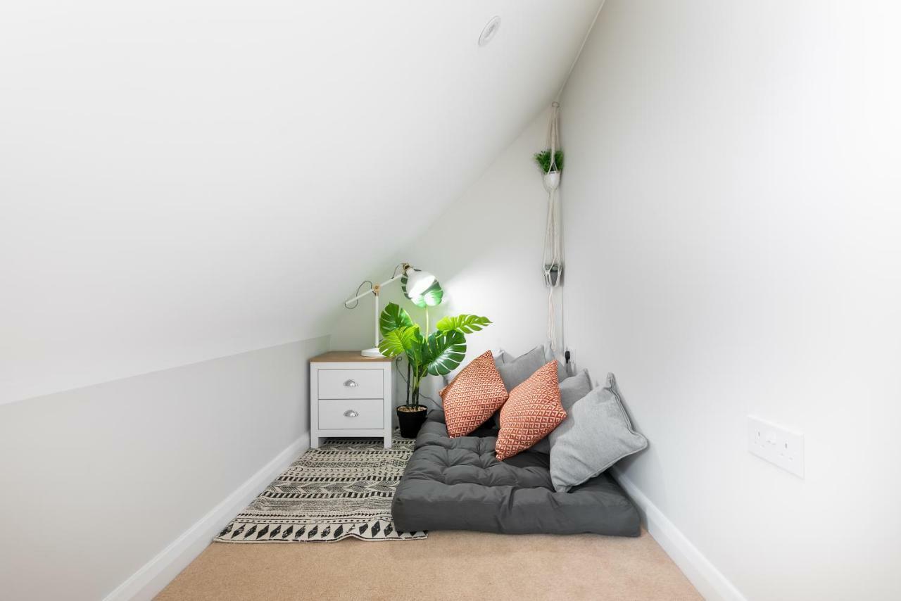 Apartamento Turtle And Rabbit - Comfortable And Spacious Slough